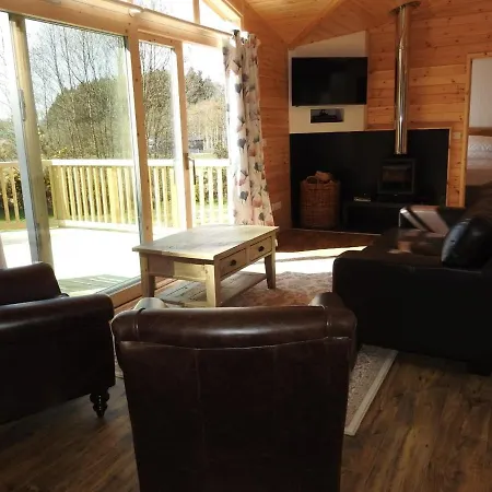 Birch Lodge, Pitlandie - Luxury 2 Bedroom Lodge With Sauna Perth Exterior photo
