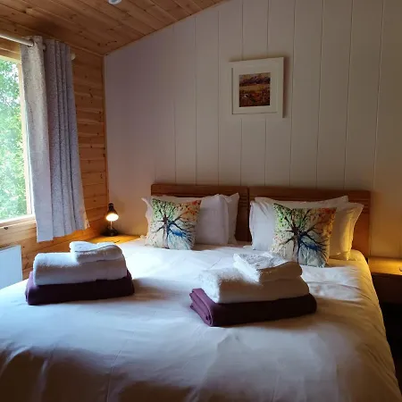 Birch Lodge, Pitlandie - Luxury 2 Bedroom Lodge With Sauna Perth Exterior photo